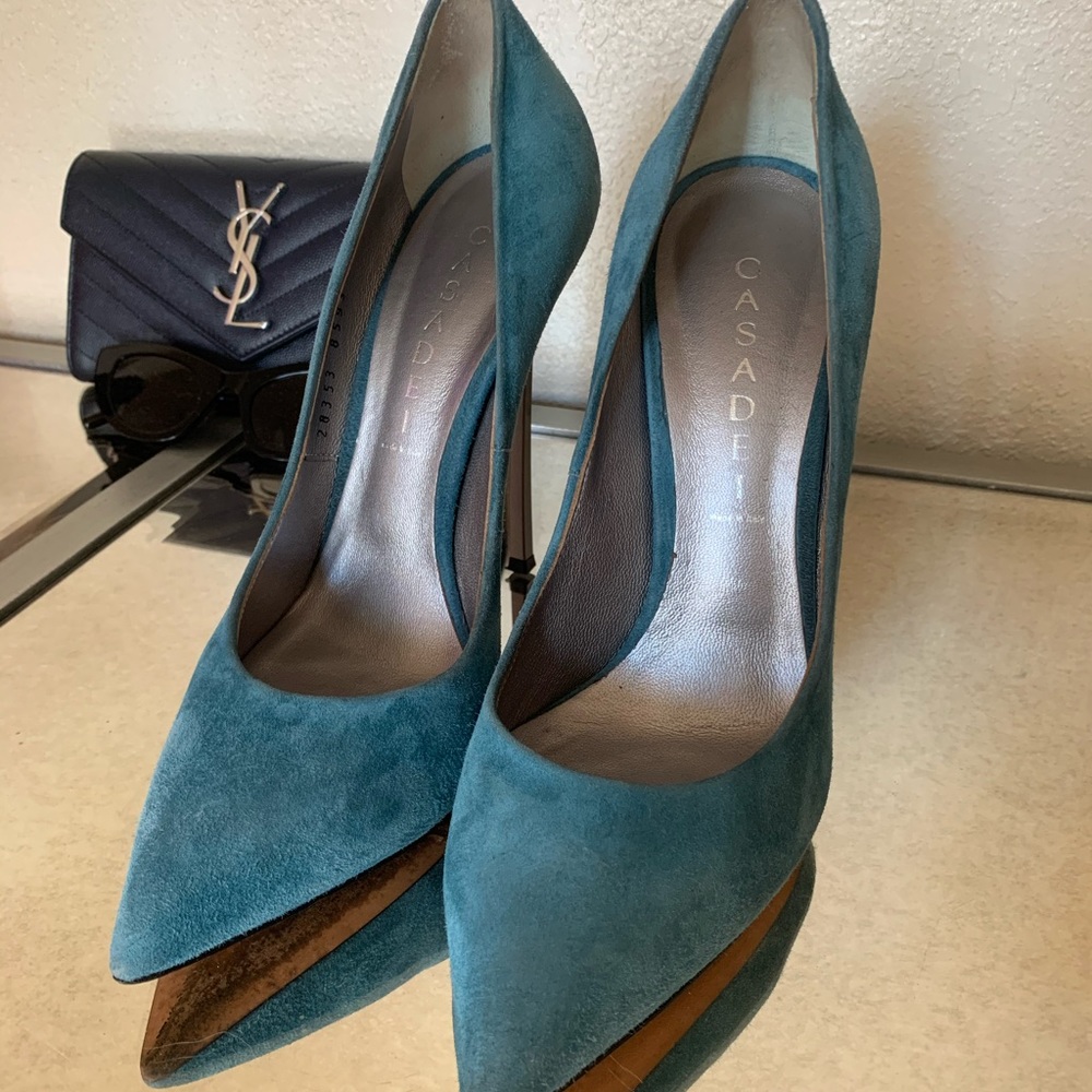 FLASH SALE !!! Casadei blade turquoise suede heels